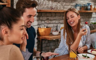 Risata e Alimentazione: Un Binomio Vincente per il Benessere